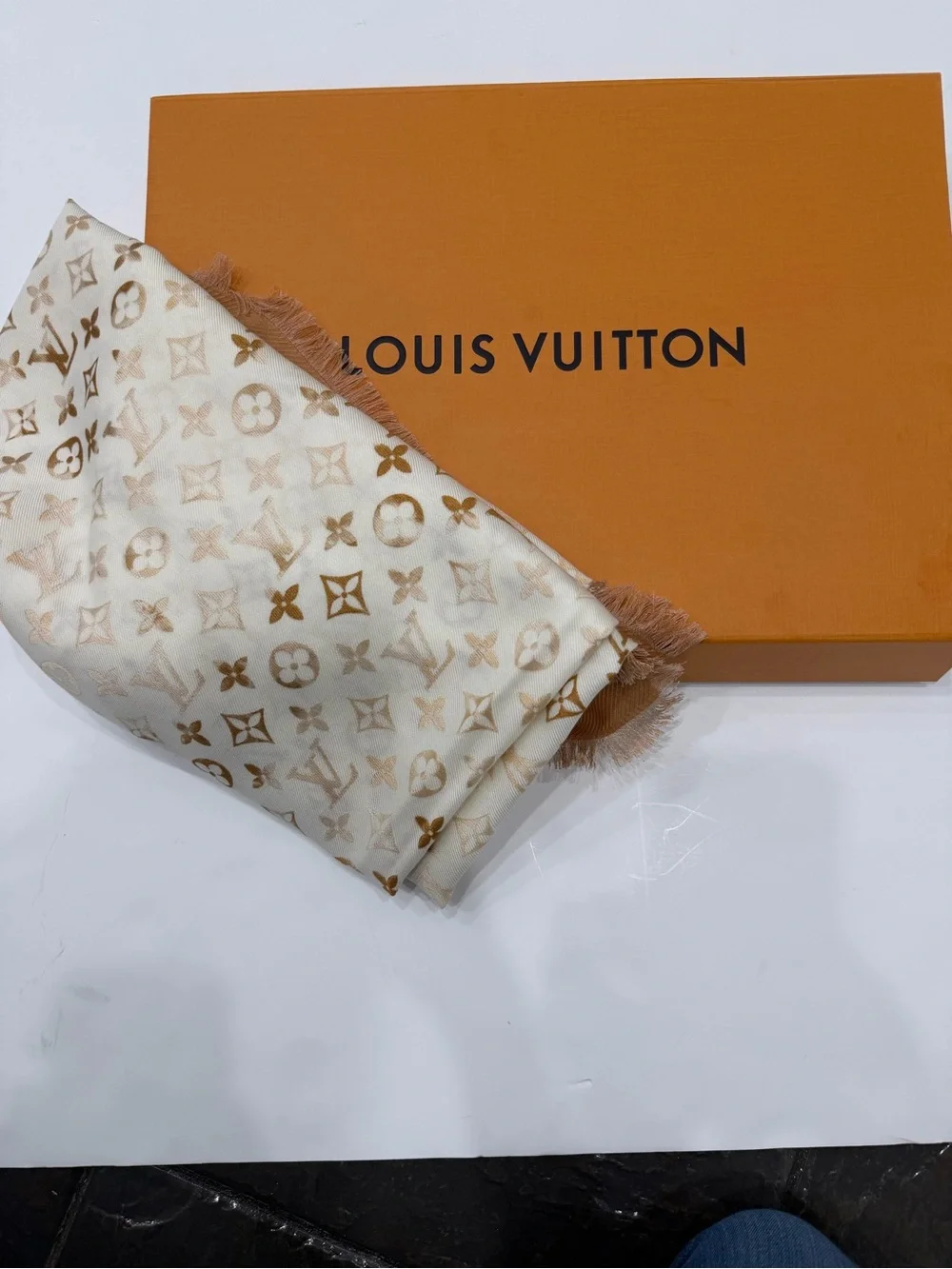 Louis Vuitton Cream and Gold Monogram Tag Detail Scarf - Picture 10 of 13